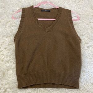Brandy Melville sweater vests